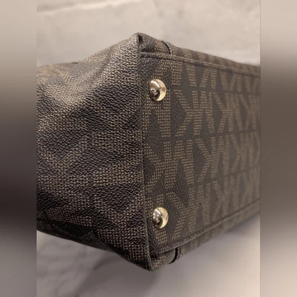 Michael Kors Tote Bag - EUC - Brown/Tan 12x11 Inches - Picture 5 of 12